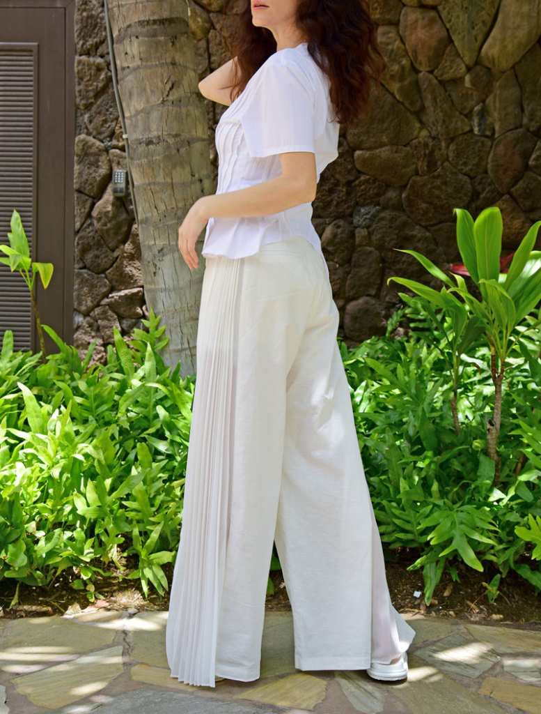 Pleated Dreams Pants - White