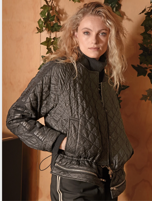 Zip It Off Jacket - Black