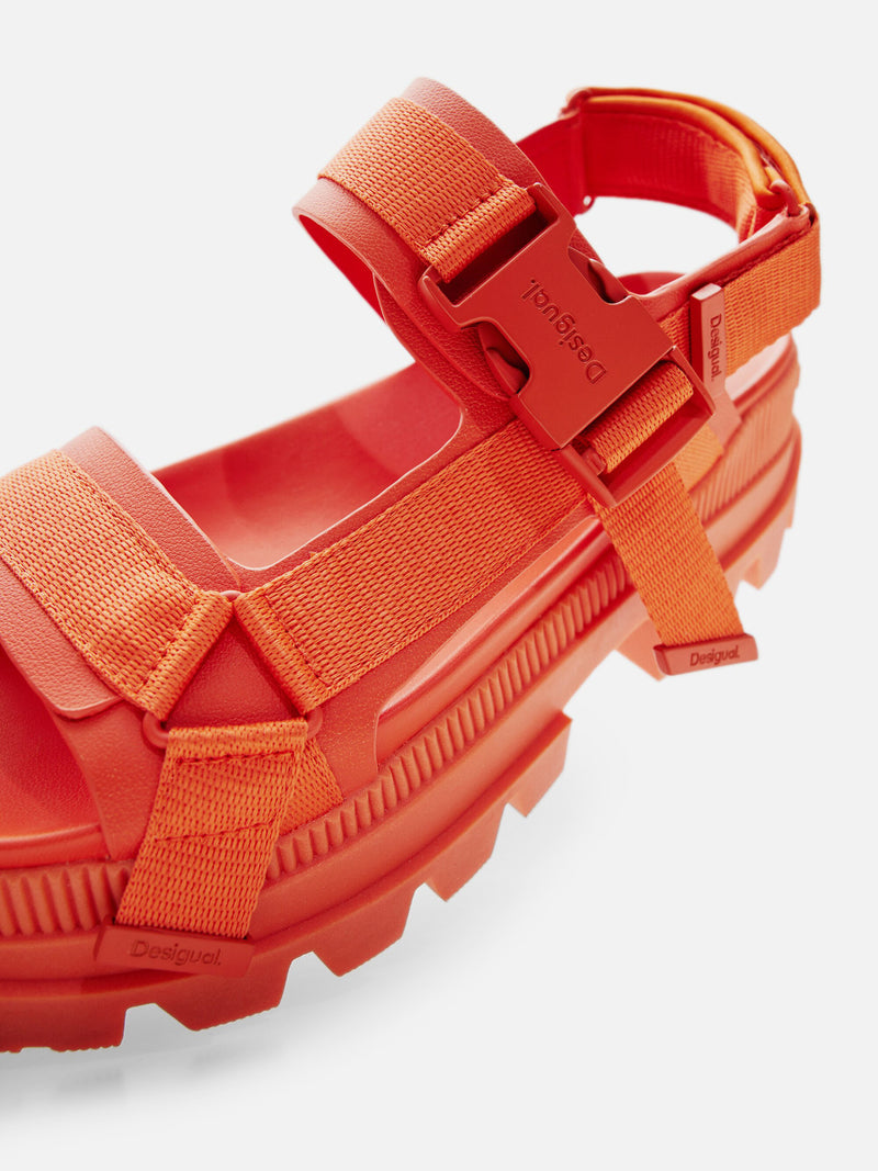 Shoes Road Sandal - Red