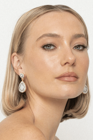 Helen Earrings – Pearl