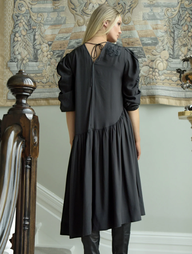 Beauty Drop Dress - Black