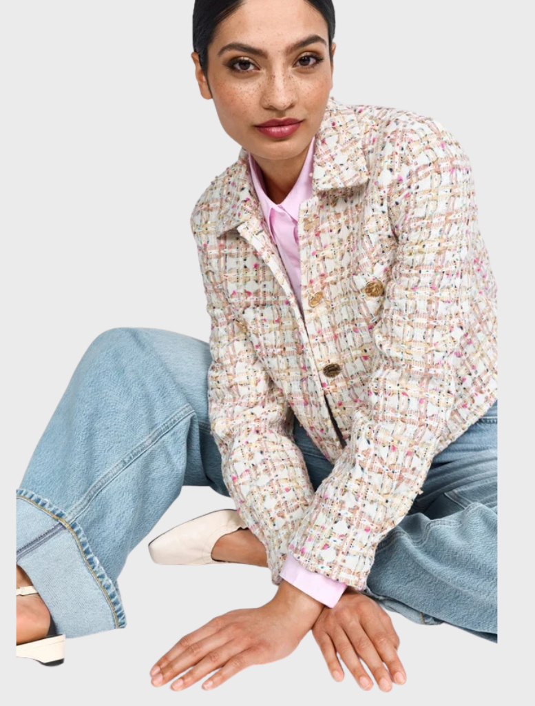 Short Bouclé Blazer with Gold-Colored Buttons - Pearl White