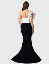 Dress - Black/White Model No: 5837