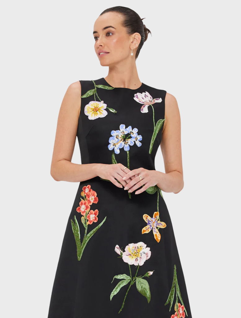 Cleo - Botanical Print in Ebony