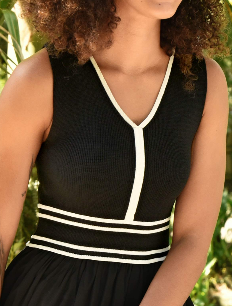 Draw the Line Dress - Black