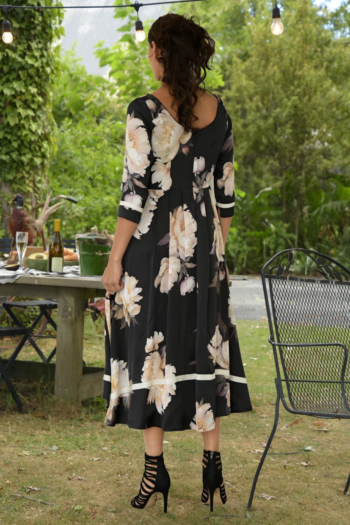 Black floral dress discount
