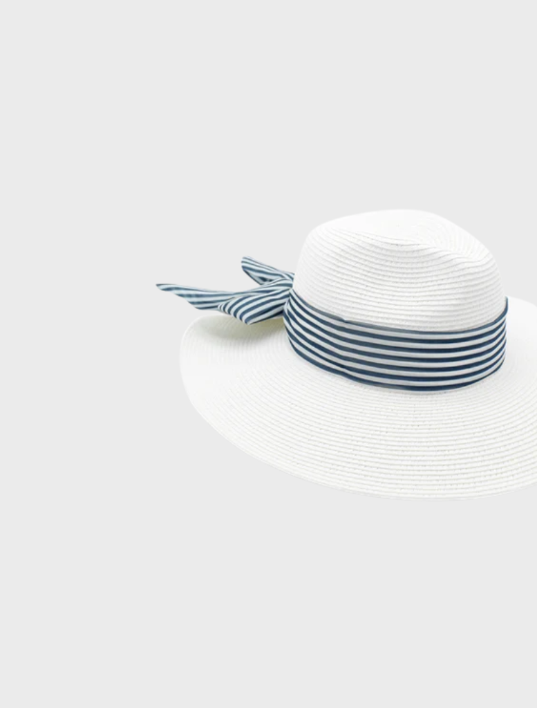 White Archer Short-Back Fedora hat, designed with a sleek silhouette for a sophisticated look.