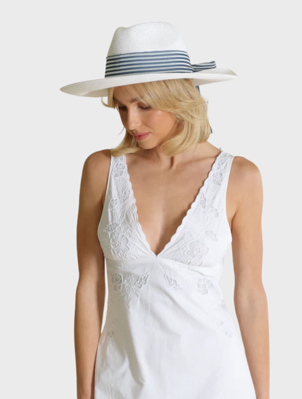 White Archer Short-Back Fedora hat, featuring a classic design suitable for various occasions.