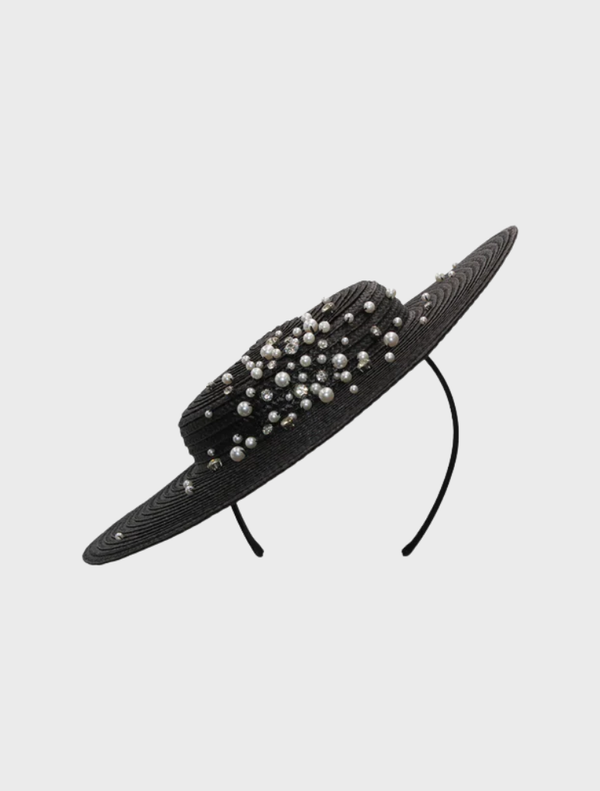 Elegant black plate hat by Celia Racewear, perfect for race day and sophisticated events.