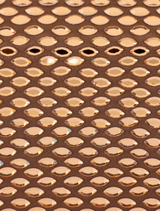 Metallic clutch bag featuring a stylish woven pattern, perfect for evening events or formal occasions.