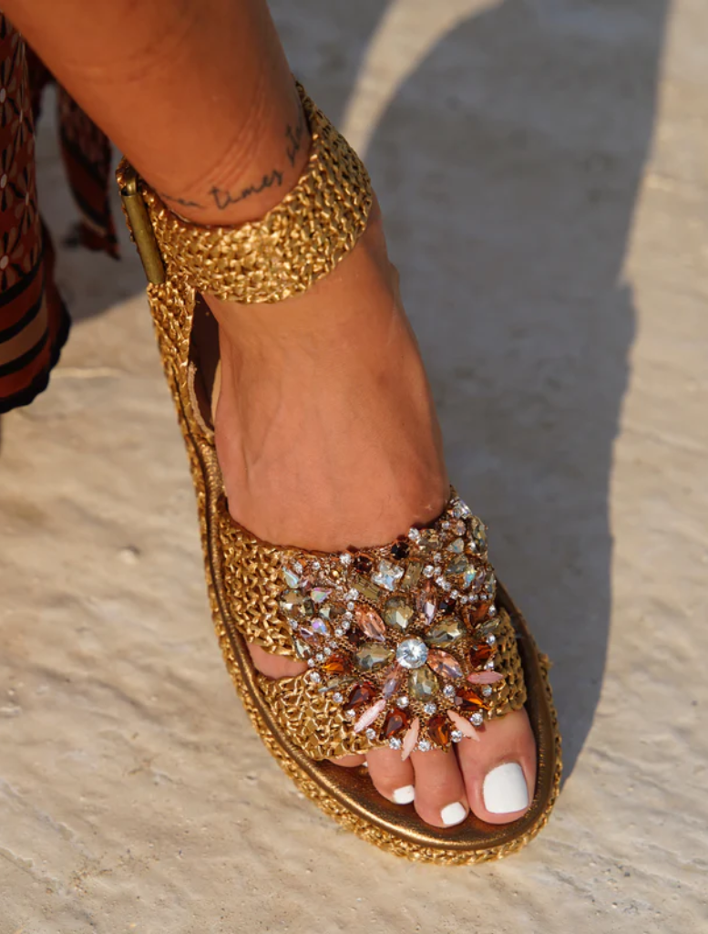 Stylish bronzo Claire Sandal by Claire, featuring a comfortable strap and a chic design suitable for various outfits.