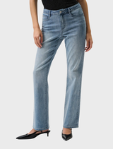 Light blue bootcut stretch jeans, featuring a classic fit and comfortable fabric for everyday wear.