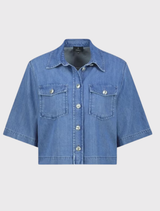 Fashionable jeans jacket made of high-quality cotton and Lyocell, designed with ¾ sleeves and functional flap pockets.