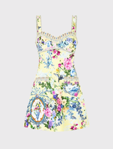 Mini length dress with a slim fit, patch pocket, and elegant detailing inspired by Schonbrunn Palace in soft colors.
