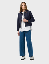 Navy highlight jacket featuring a sleek design, perfect for casual or outdoor wear.