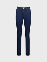 blue jeans, presenting a relaxed and fashionable look.