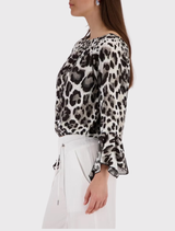 Chic blouse showcasing an all-over leopard print, featuring a round neckline and ⅞ trumpet sleeves, made of light viscose.