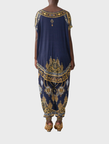 Comfortable loose fit tee with a design of the Imperial Gate, ideal for everyday casual outfits.
