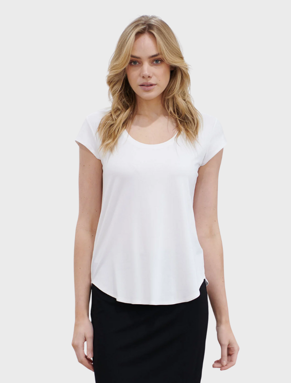 White matte jersey traveller shell, featuring a sleek design suitable for casual or travel wear.