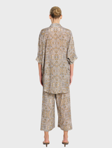 Lightweight Pace Pant in Spinifex shade, offering a relaxed fit for comfort during outdoor activities and casual outings.