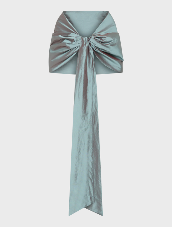 A shot of taffeta to the Rene Wrap is the perfect addition that will add drama 