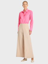 Saville shirt in a soft floss color, featuring a classic collar and button-down front.