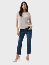 Medium blue denim jeans with a slim fit and stretch, combining style and comfort for versatile outfits.

