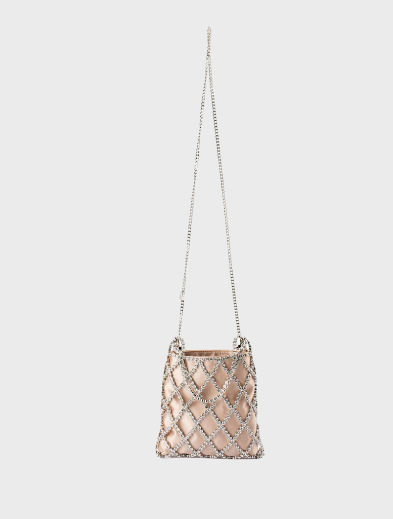 Stylish bag in metallic fabric with a chain strap, offering a contemporary accessory for various occasions.