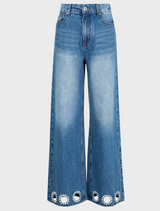 A woman designer jeans 