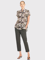 Elegant Zip Tapered Pant in Bark, featuring an elastic waistband, zipper pockets, and crafted from a high-stretch cotton blend.